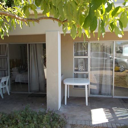 לאנגבאן Due South Guest House מראה חיצוני תמונה