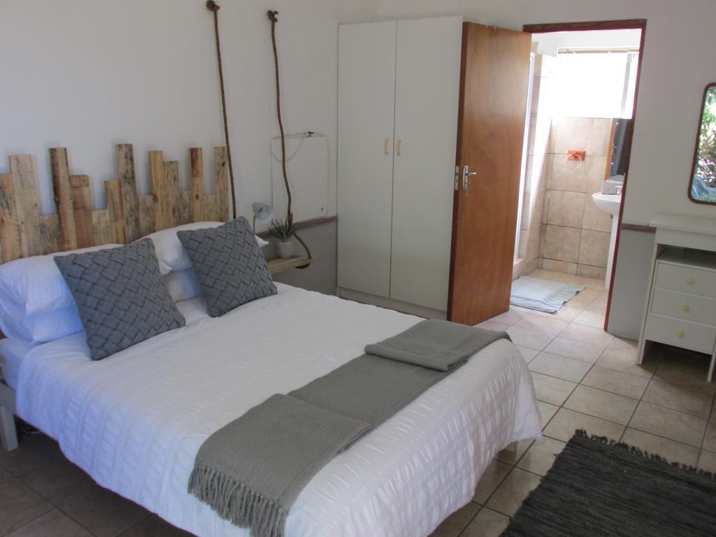 לאנגבאן Due South Guest House מראה חיצוני תמונה