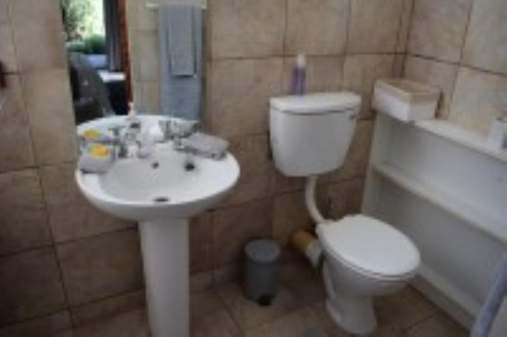 לאנגבאן Due South Guest House מראה חיצוני תמונה